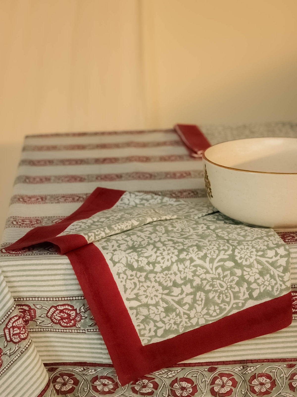 Dream of Rubies Dinner Napkin (Set of 6)