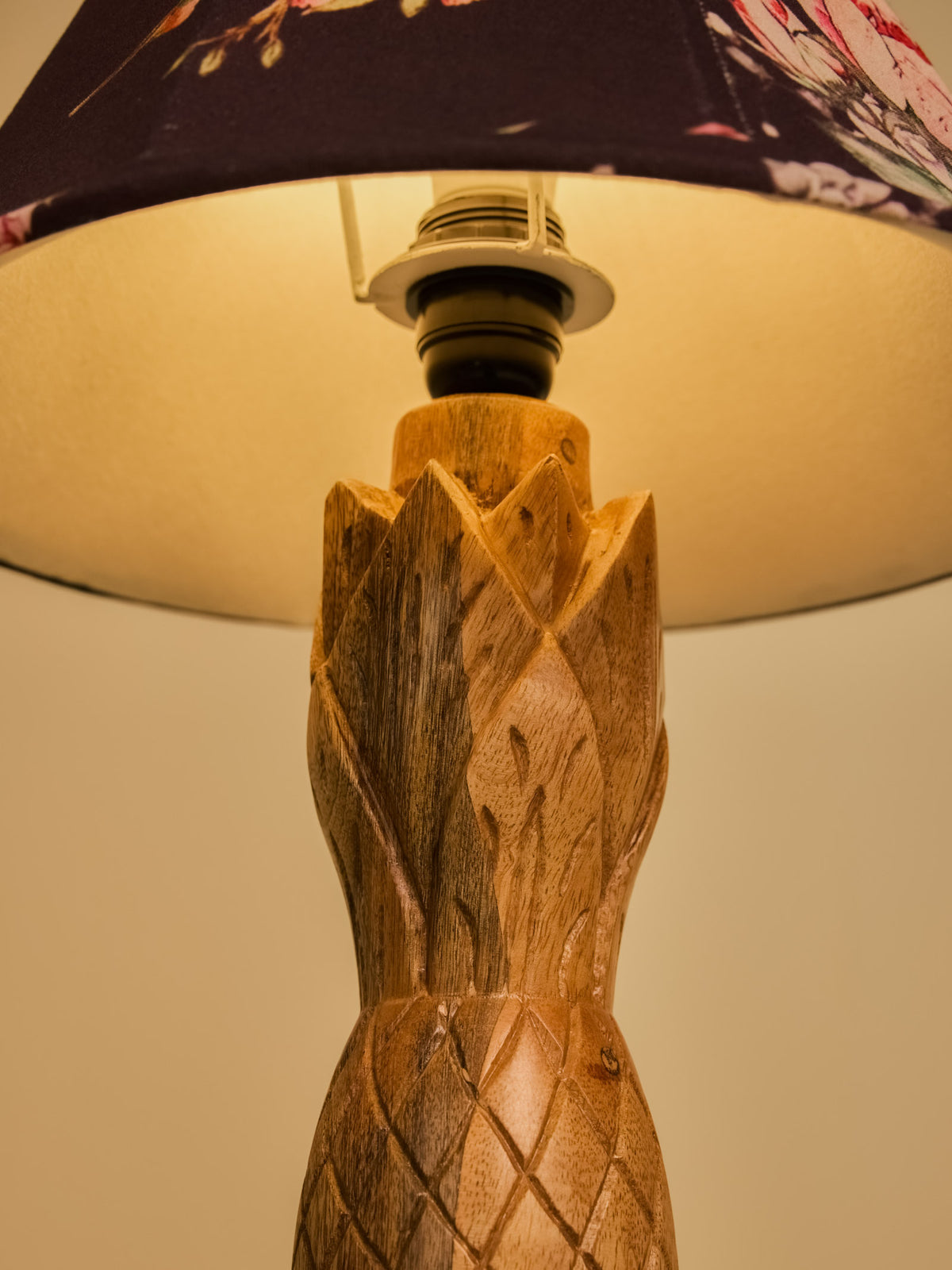 Pineapple Lamp Stand