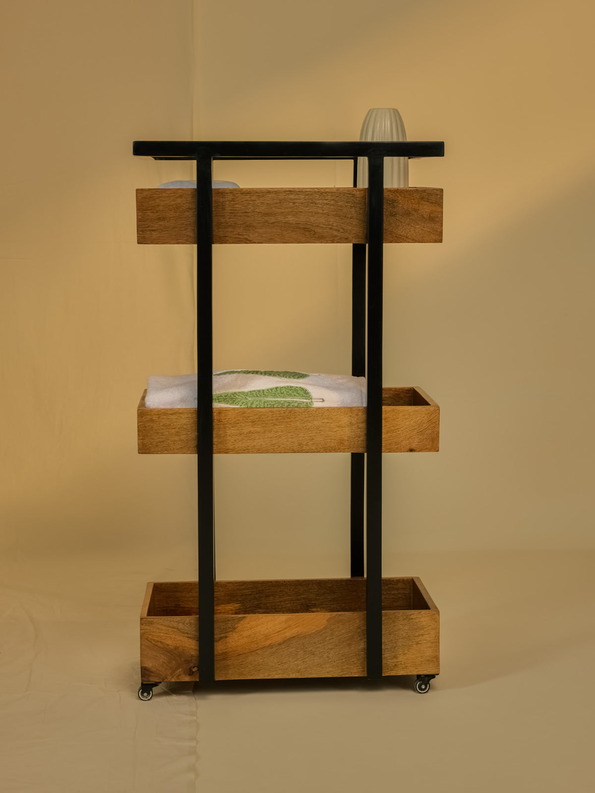 Eleanor Stand