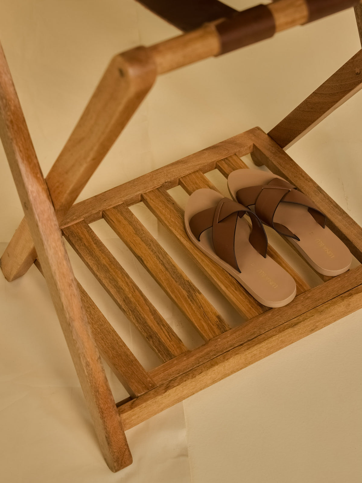 Foldable Luggage Rack