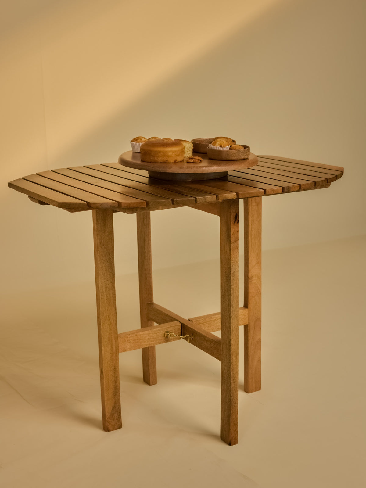 Foldable Safari Table