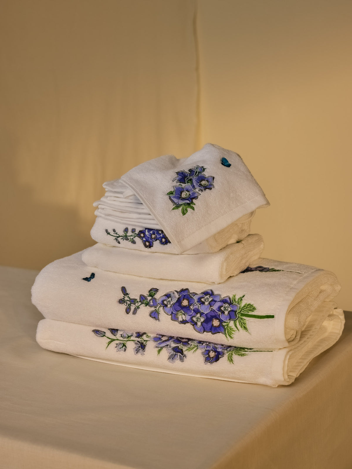 Larkspur Hand Towel (Set of 2)