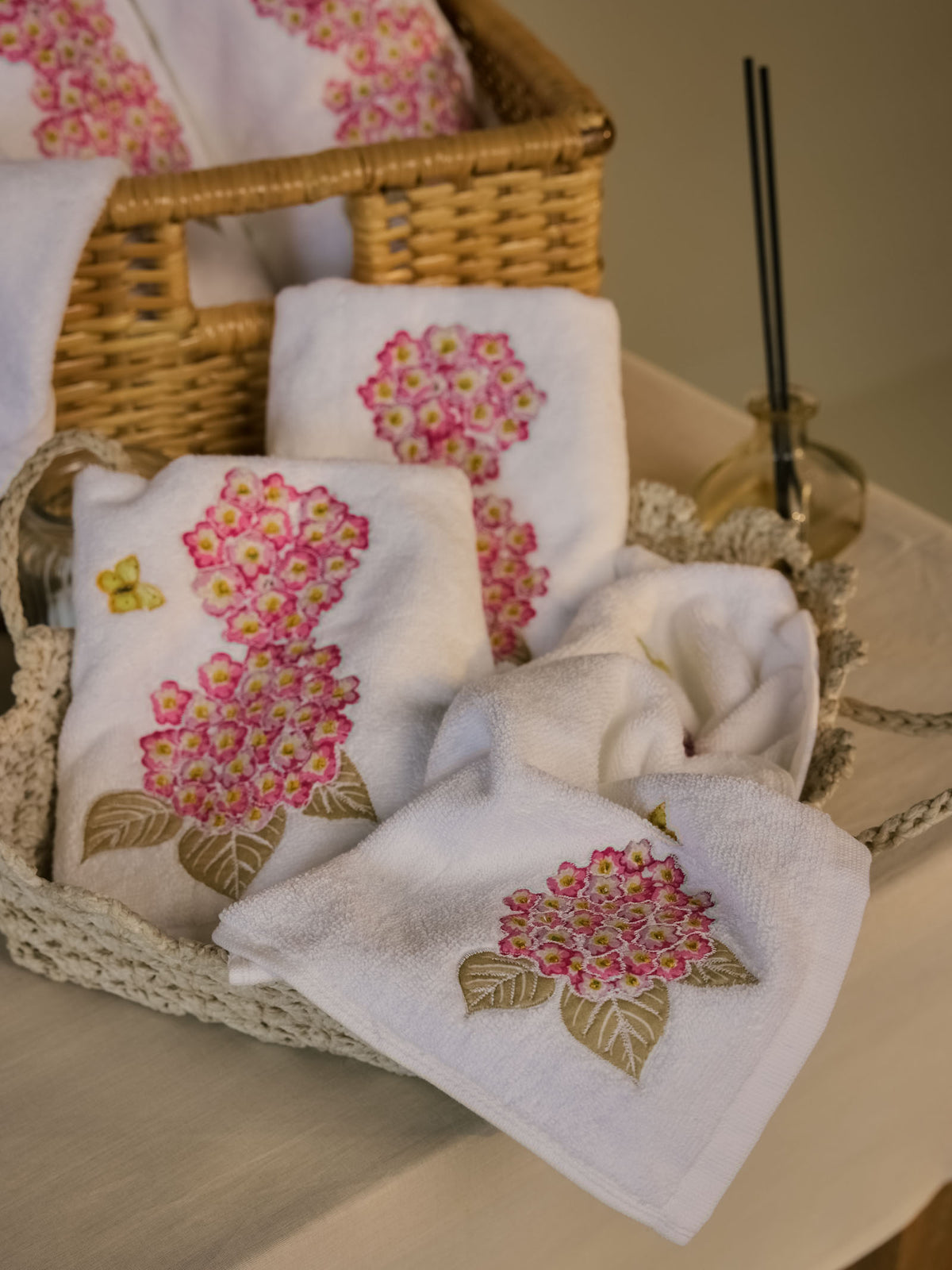 Heliotrope Hand Towel (Set of 2)