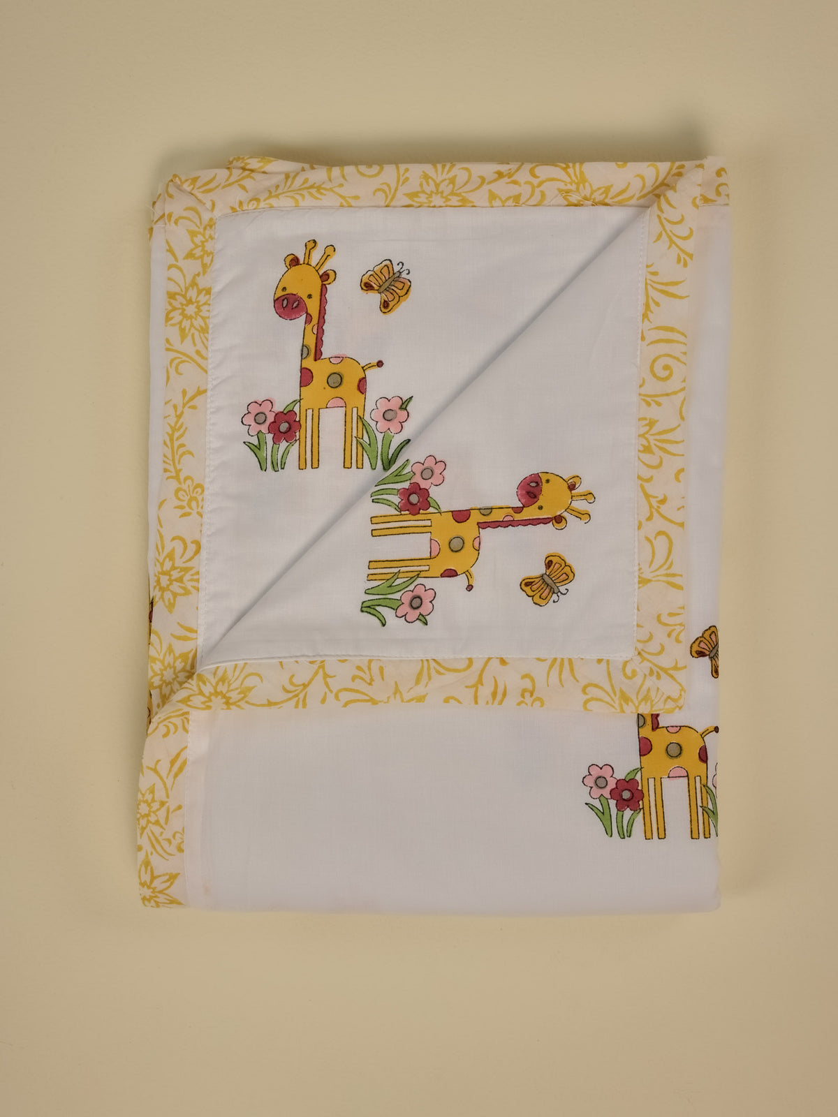 Giraffe With Flowers Baby Dohar