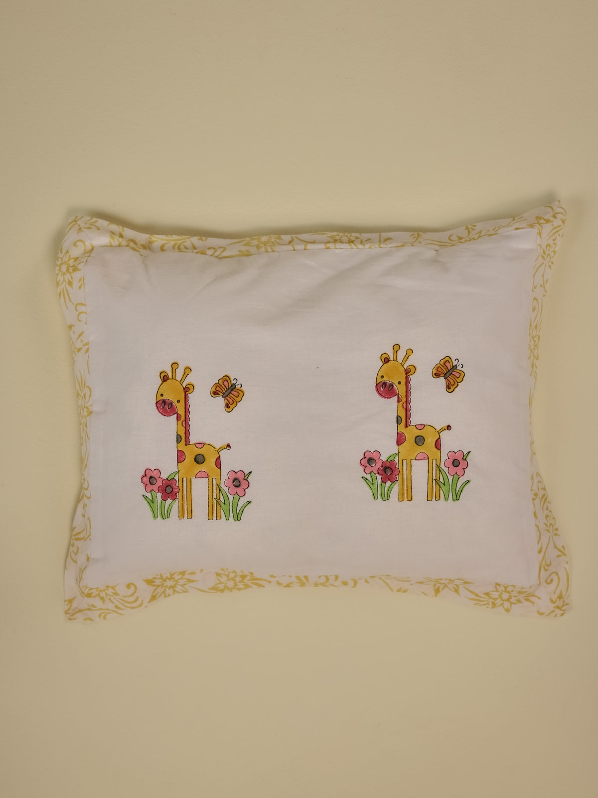 Giraffe With Flower Crib Set