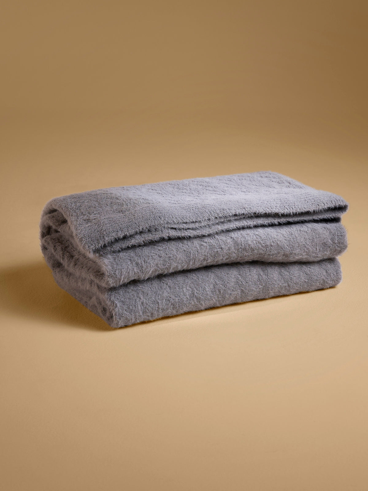 Woollen Throw Dove