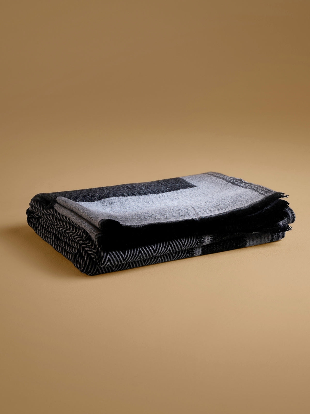 Woollen Throw Handloom- Black