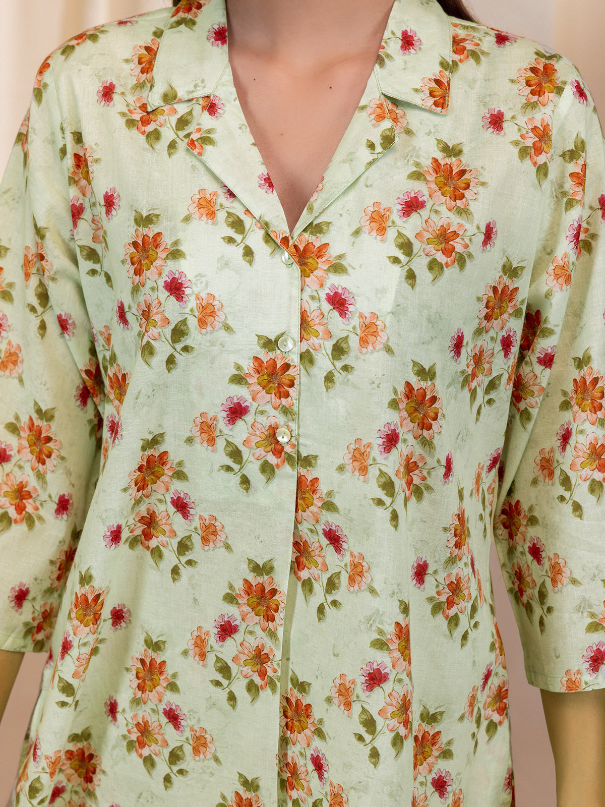 English Green Collared Voile Night Suit
