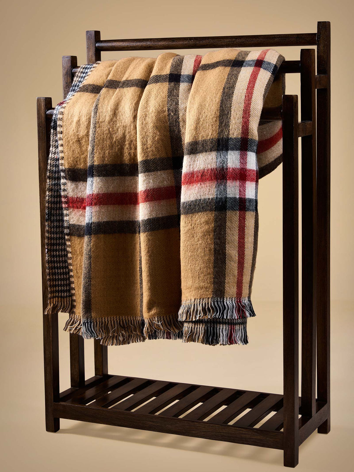 Woollen Throw B-Camel