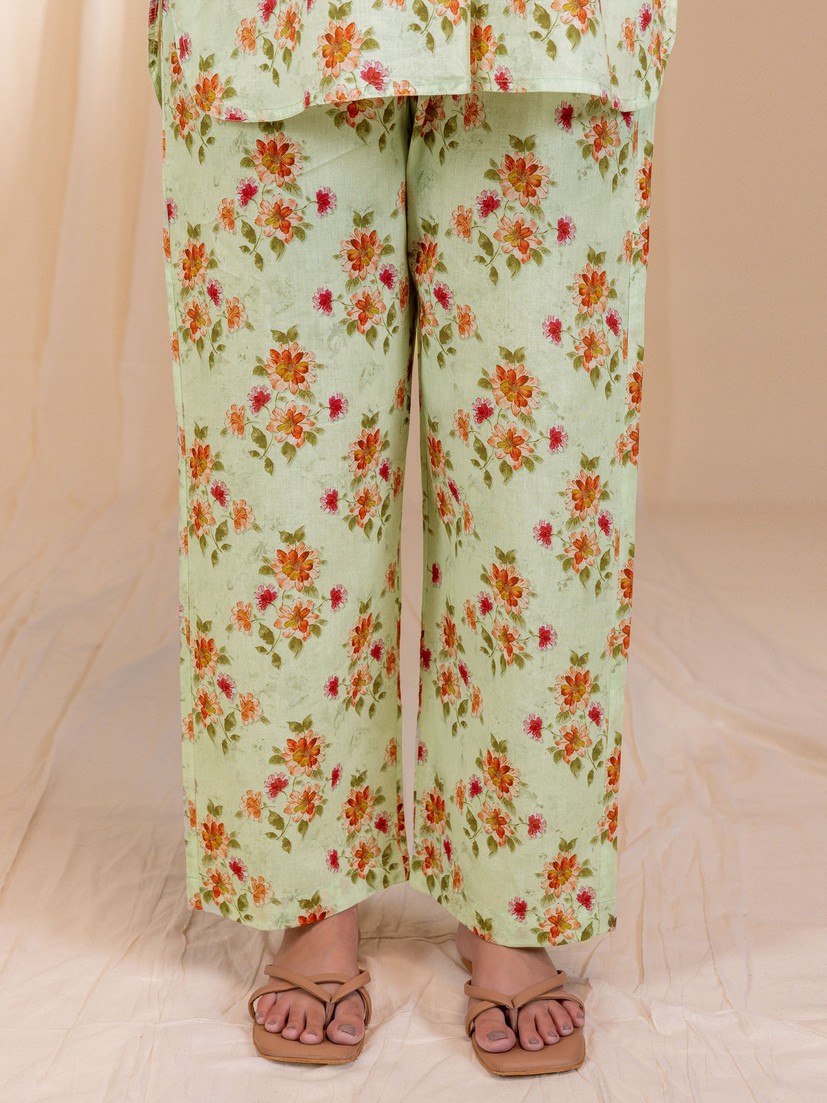 English Green Collared Voile Night Suit