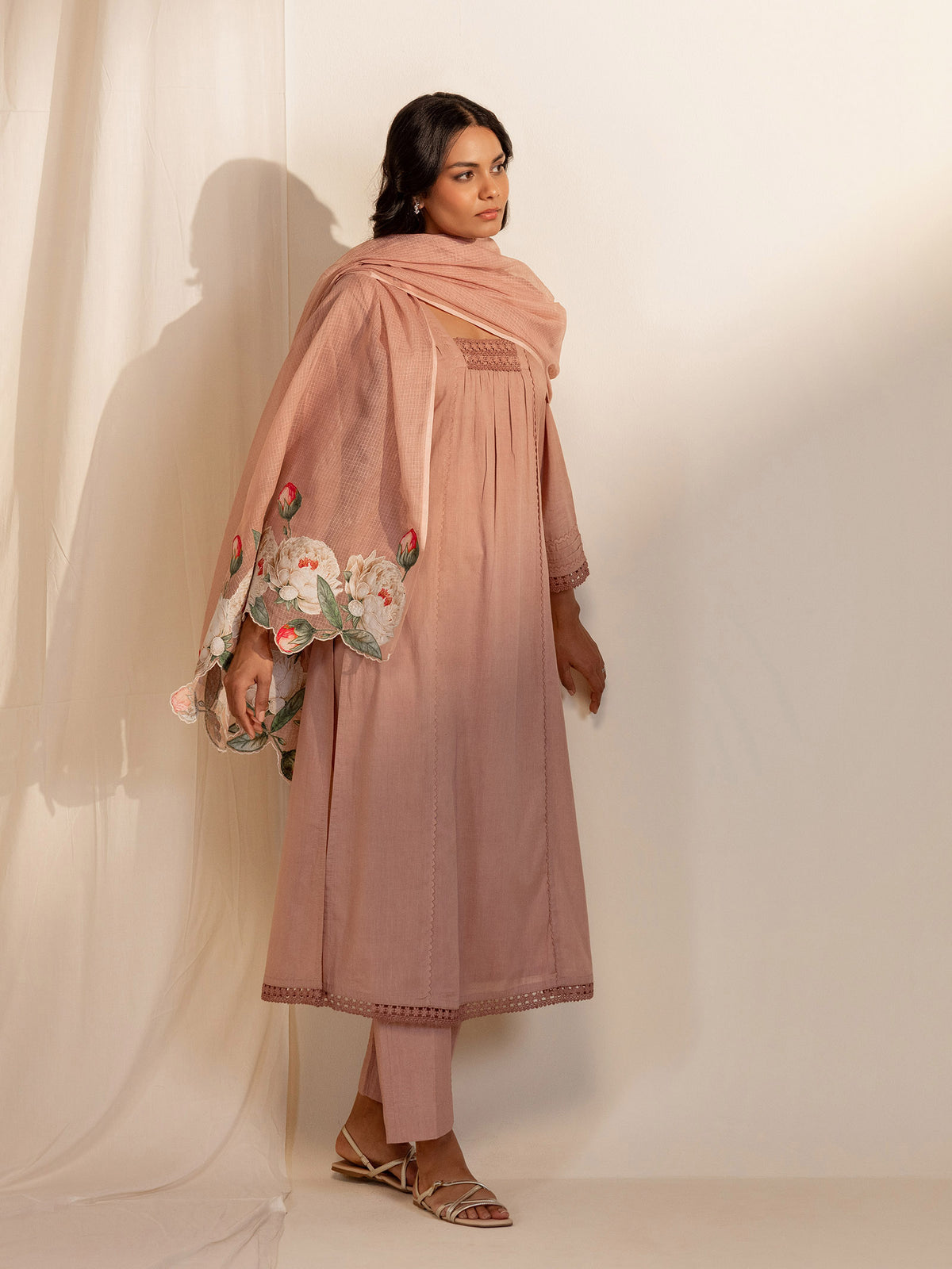 Bold And Beautiful Kota Dupatta - (Peach)