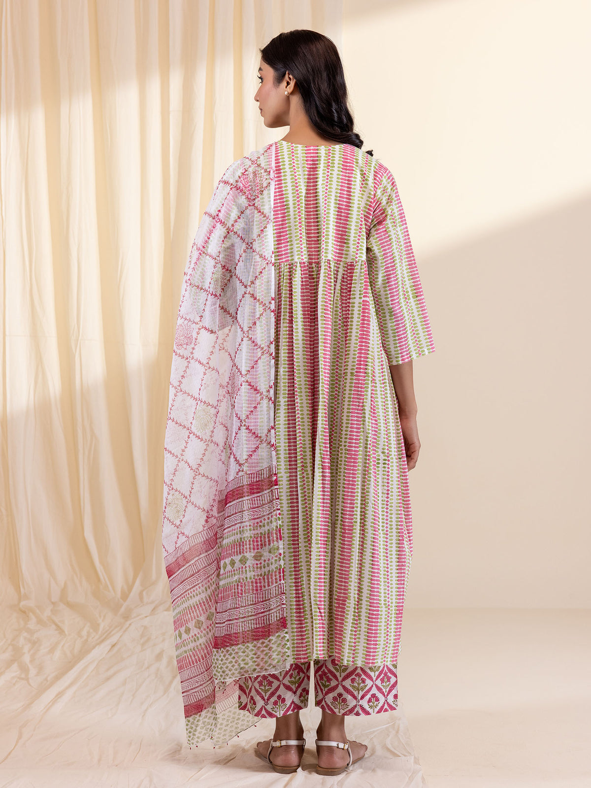 Railway Track Kota Dupatta