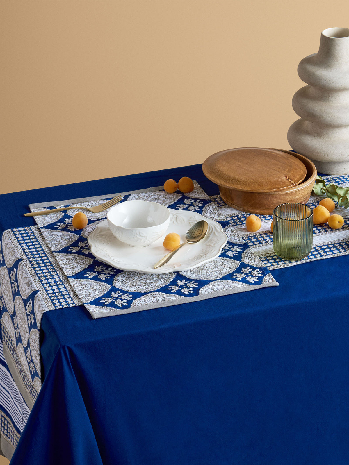 Fateh Sagar Table Runner