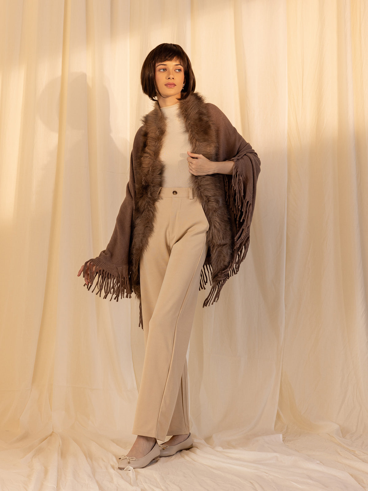 Woollen Fur Cape - Bournvita