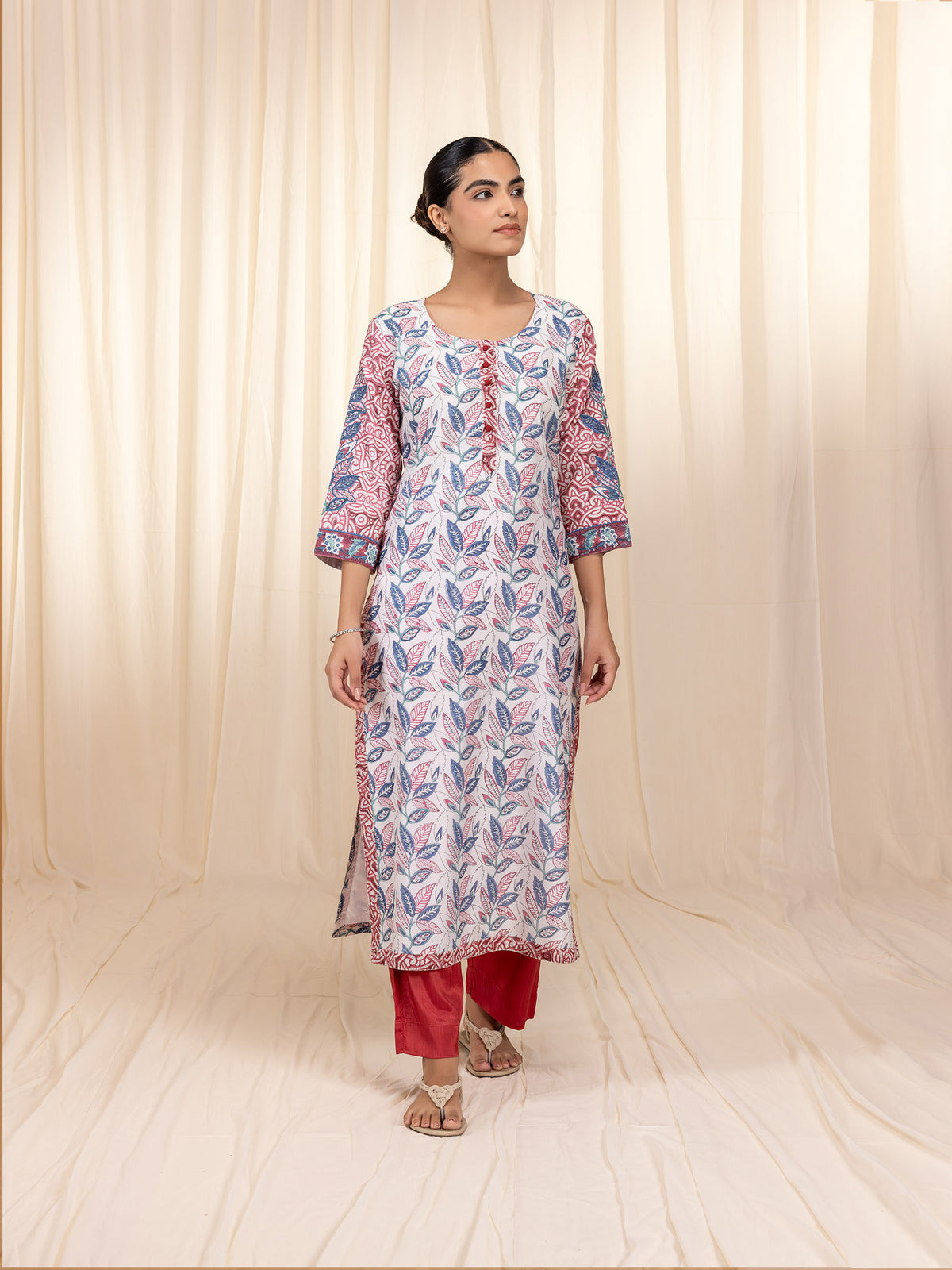 Laal Pattiya Chanderi Kurta