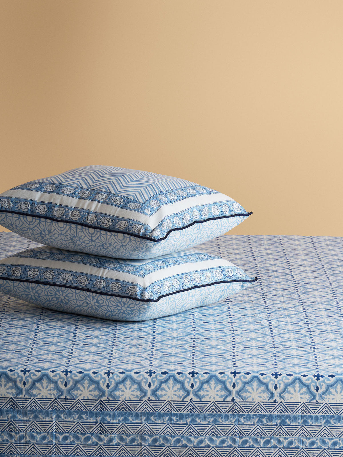 Lake Pichola 20" x 20" Cushion Cover