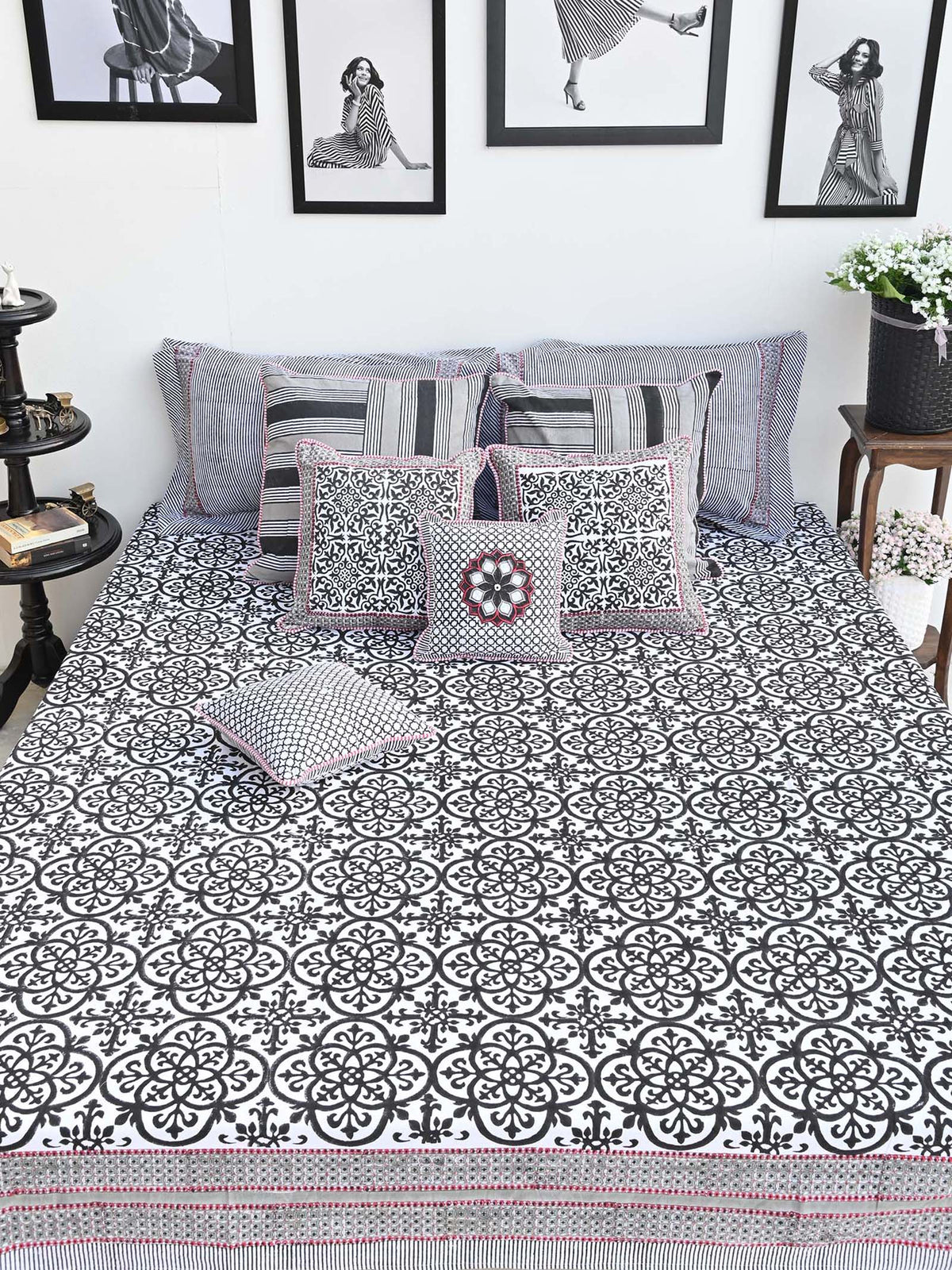 Monochrome Bed Cover