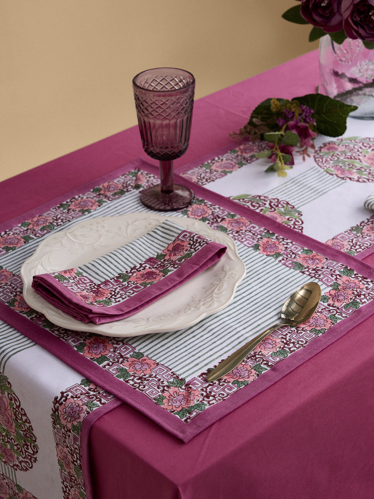 Notting Hill Table Runner
