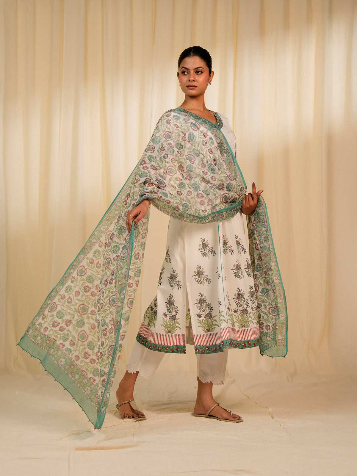 R3 Kota Dupatta