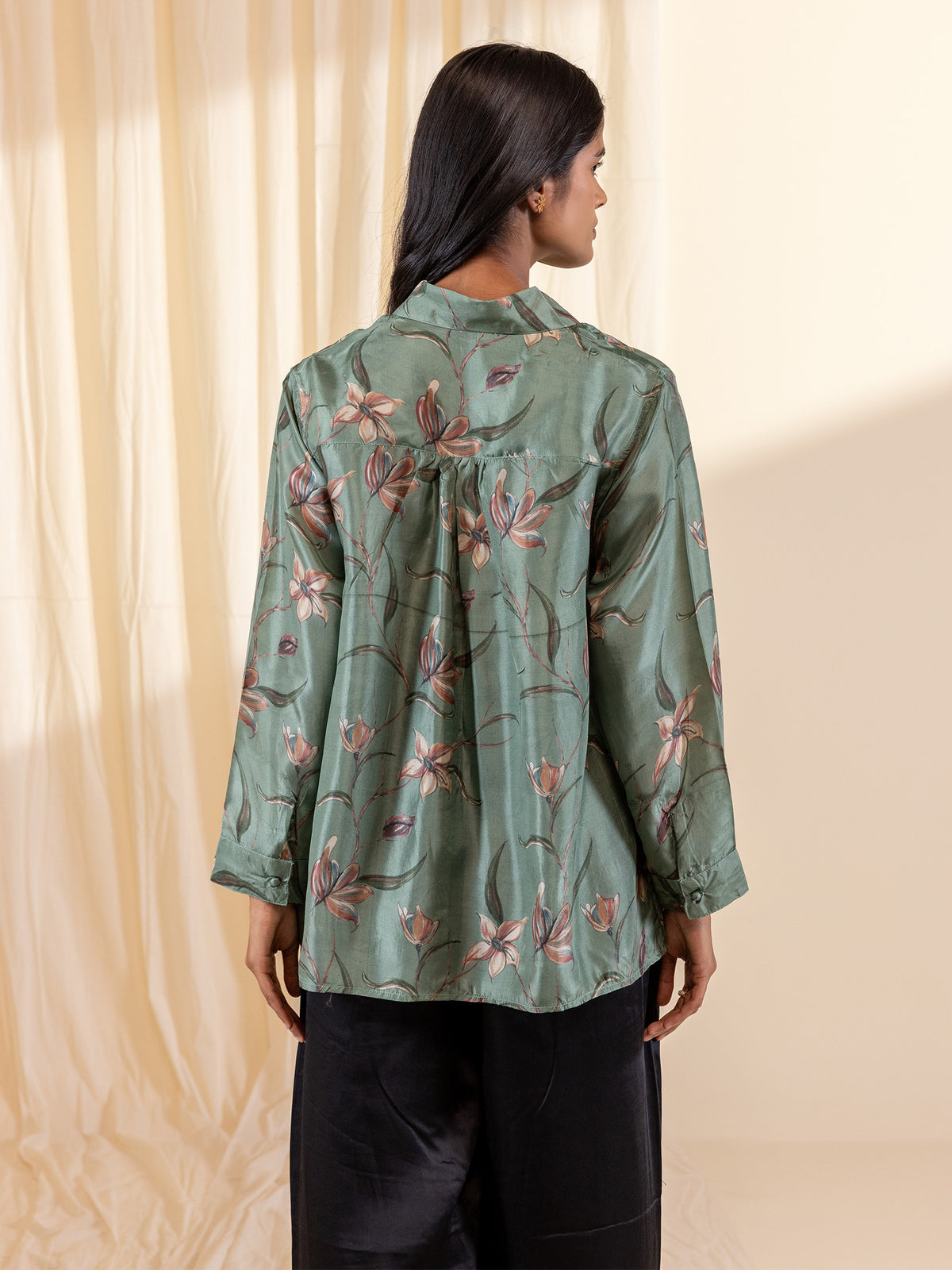 Vogue Silk Shirt - Sweden