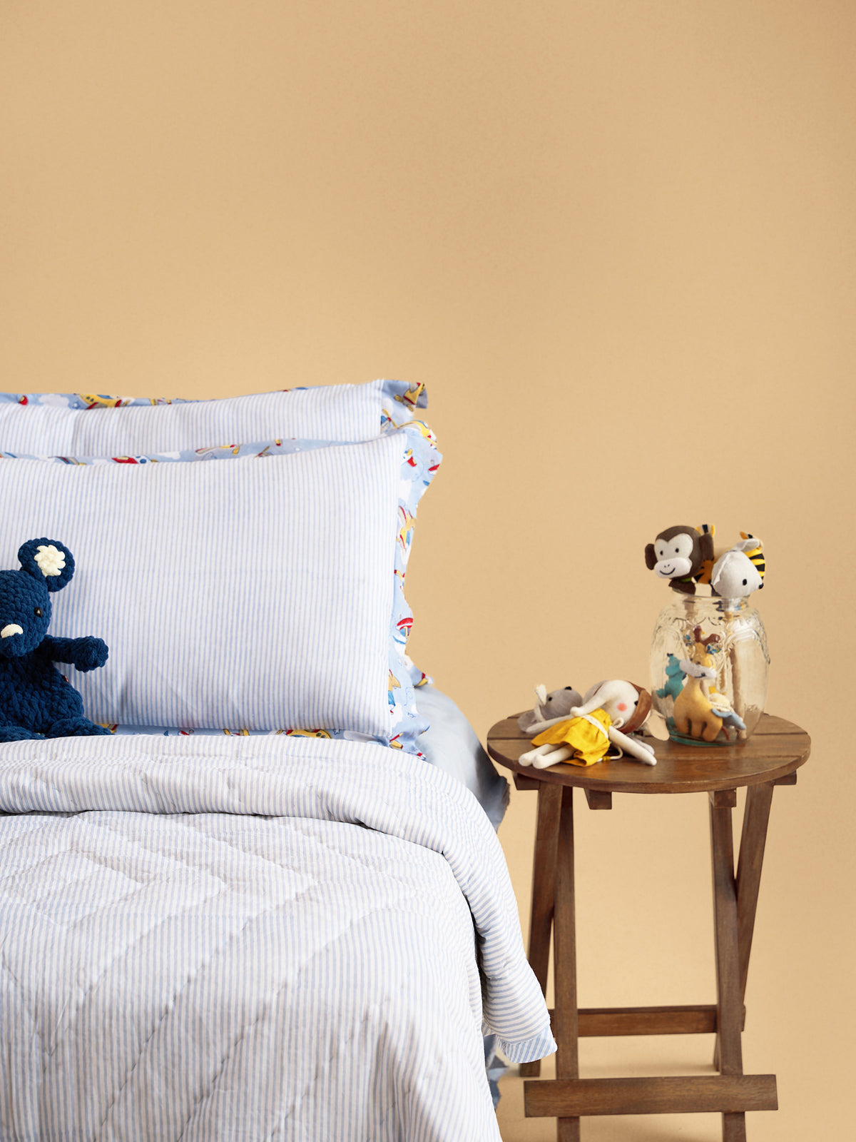 Little Pilot Children's Quilt Set