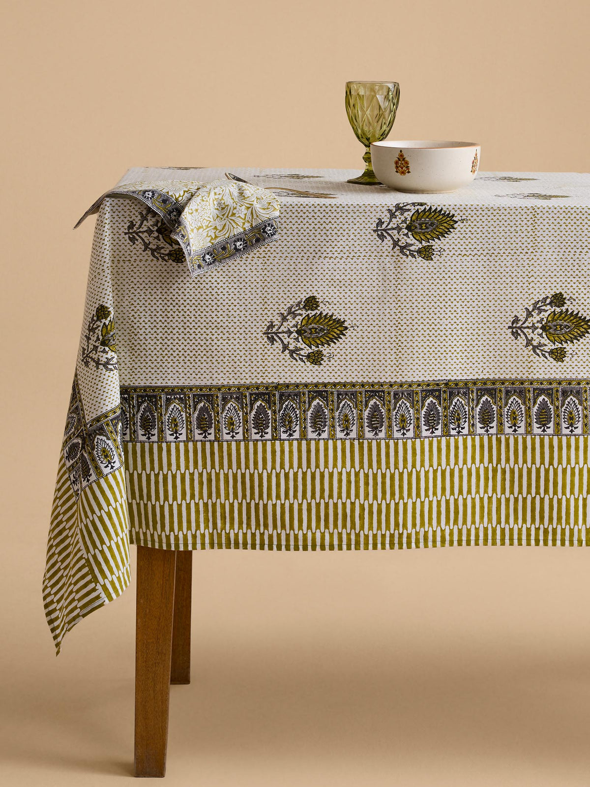 Kumbhalgarh Table Cover