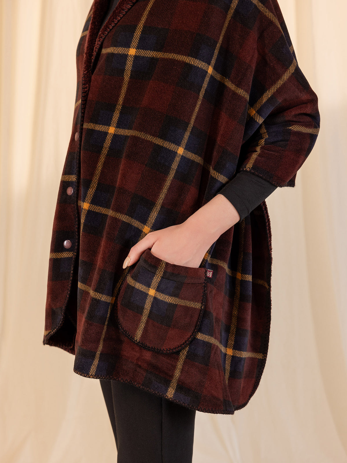 Woollen Reversible Wrap - Maroon