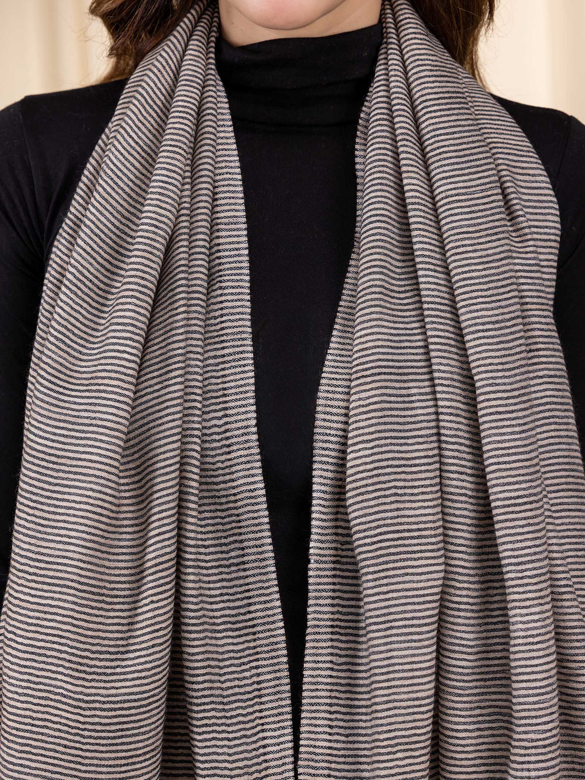Woollen Kanni Stole - Beige