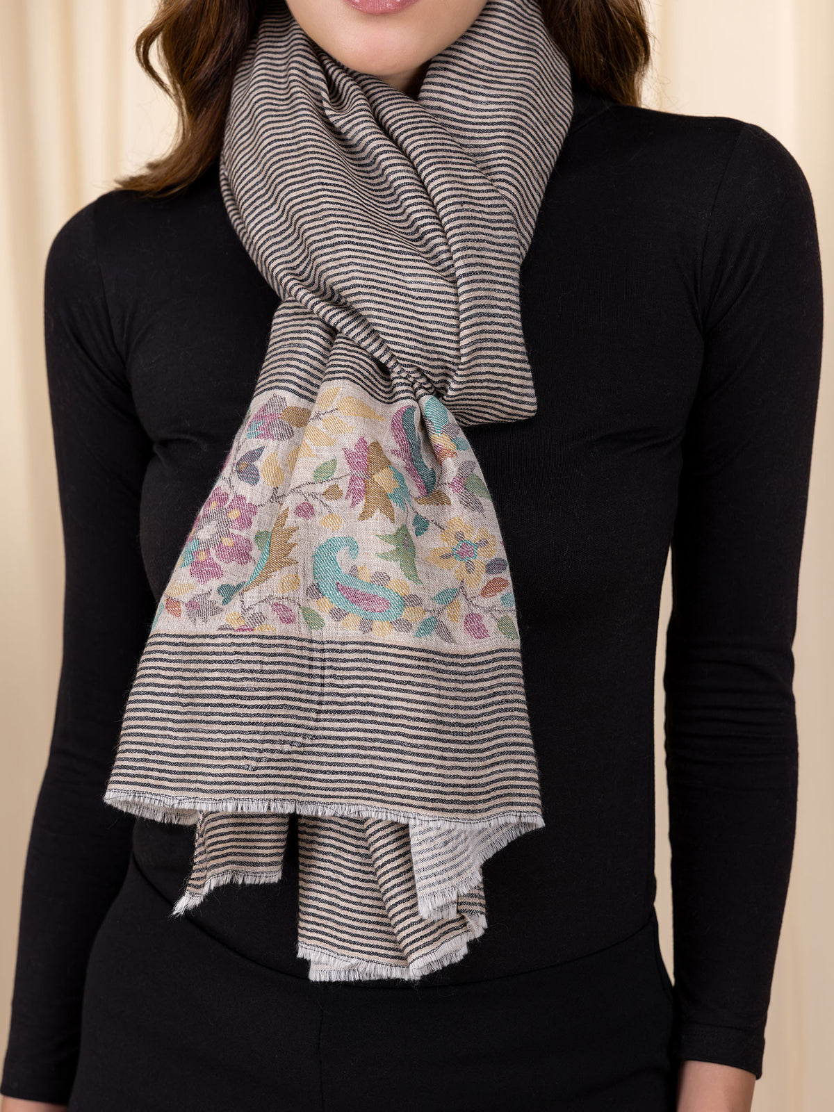 Woollen Kanni Stole - Beige