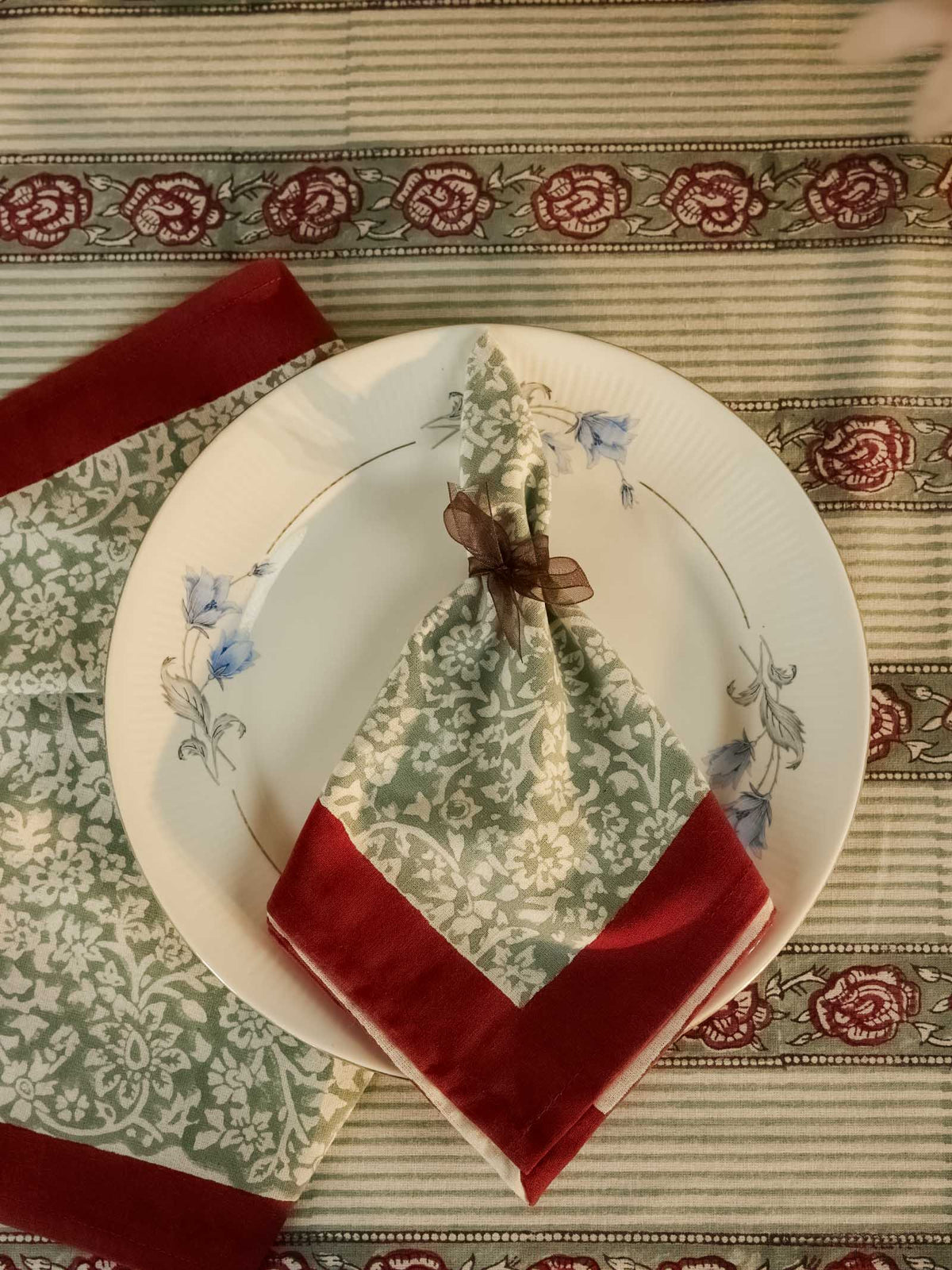Dream of Rubies Dinner Napkin (Set of 6)