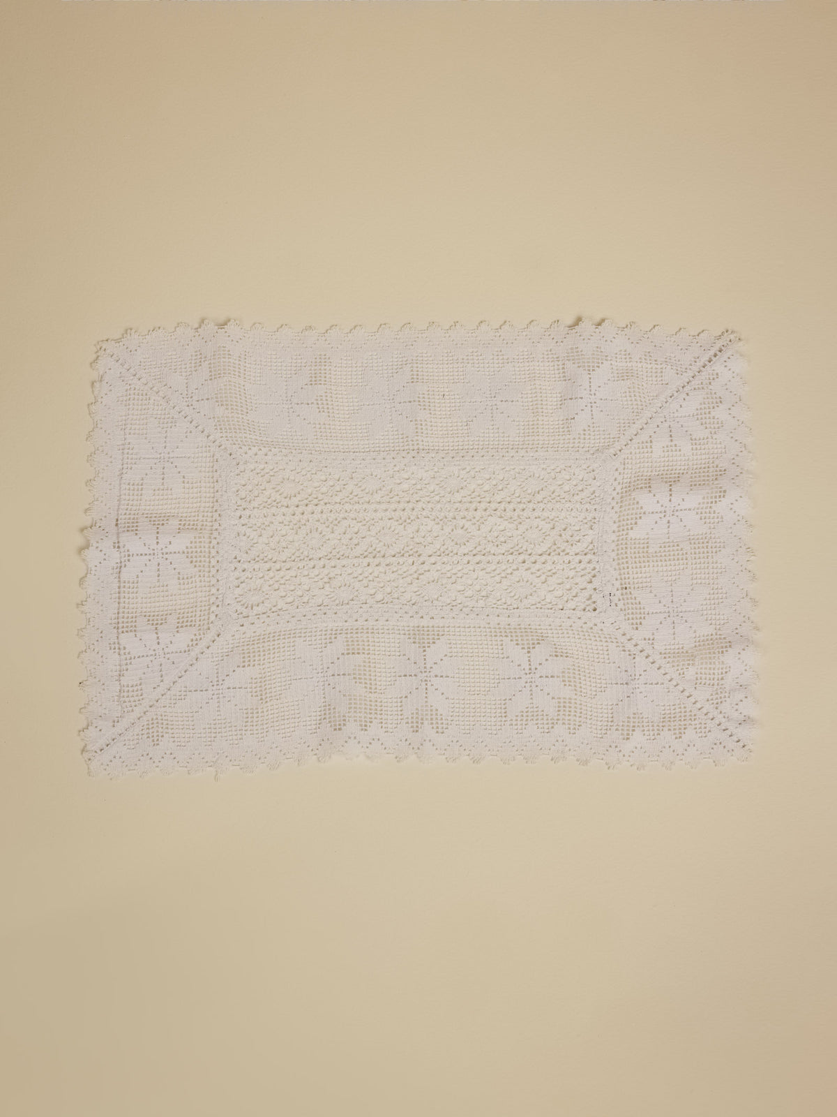 Grandma's Era Table Mat