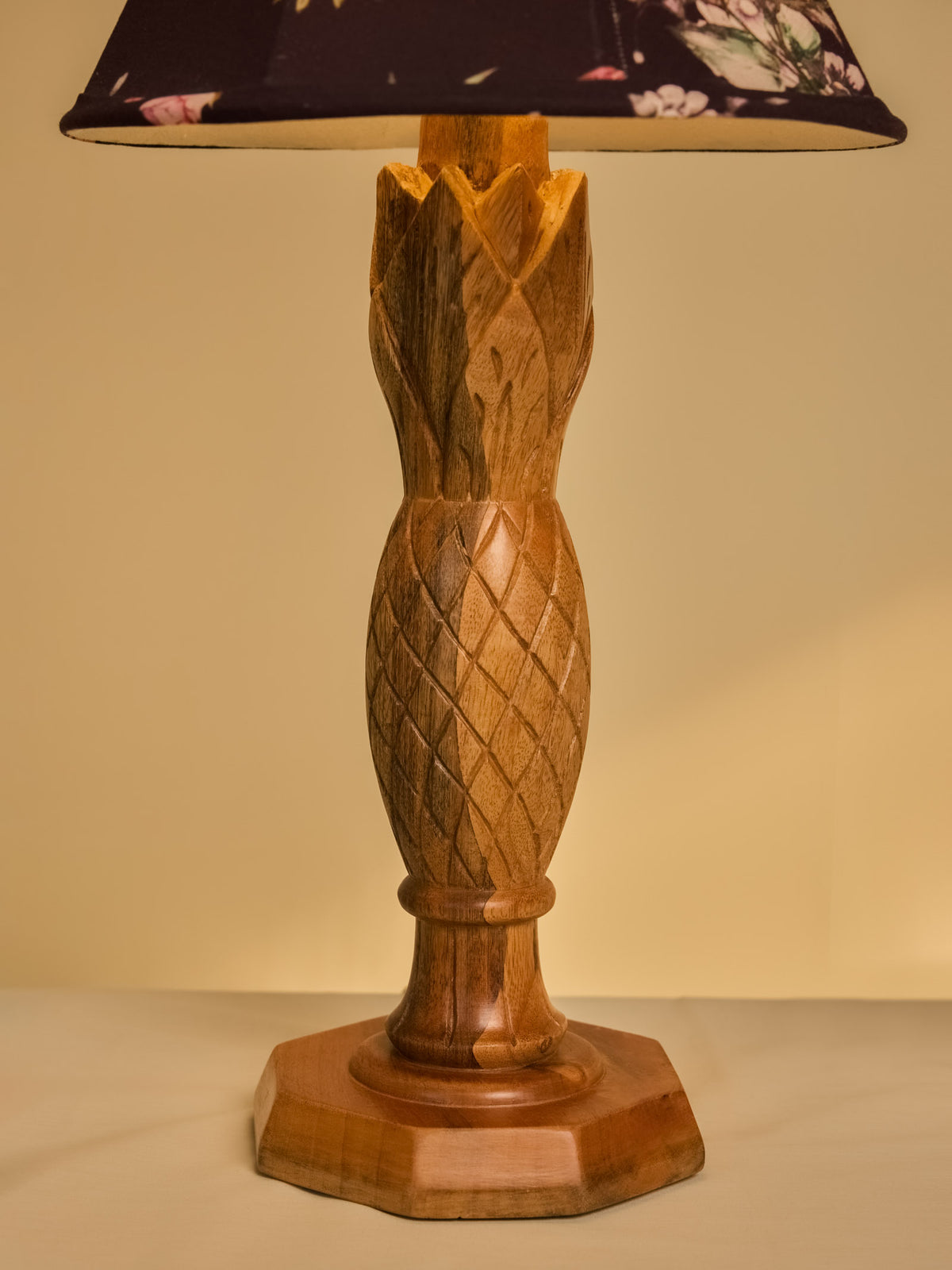 Pineapple Lamp Stand