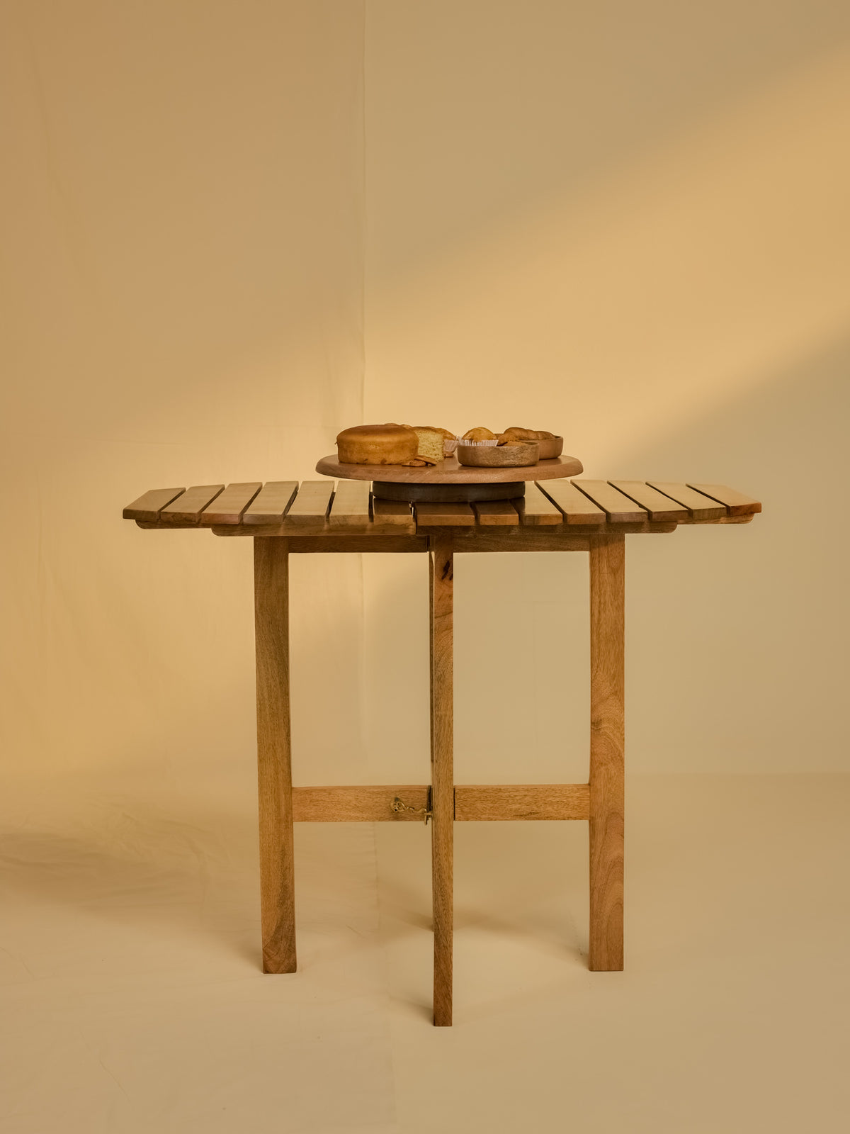 Foldable Safari Table