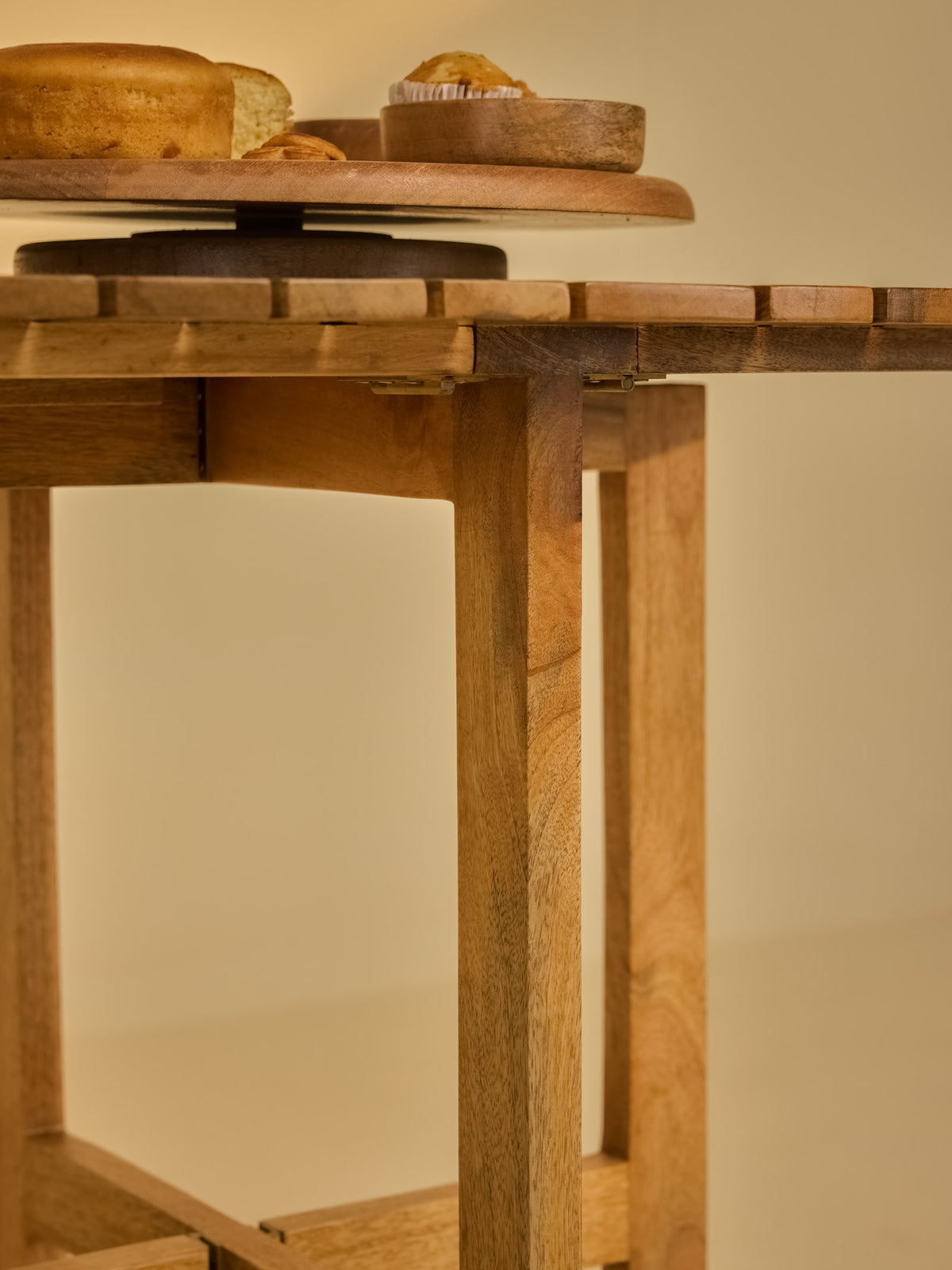 Foldable Safari Table
