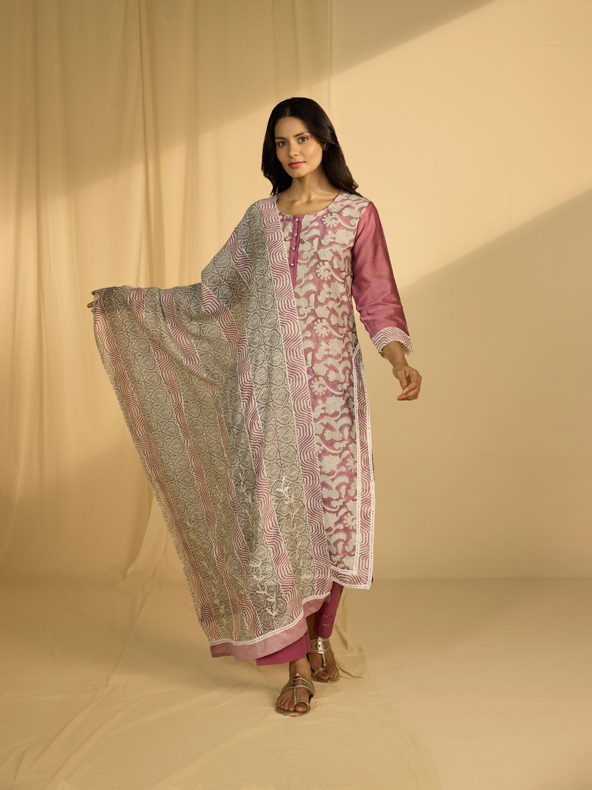 Amethyst Flower Chanderi Dupatta