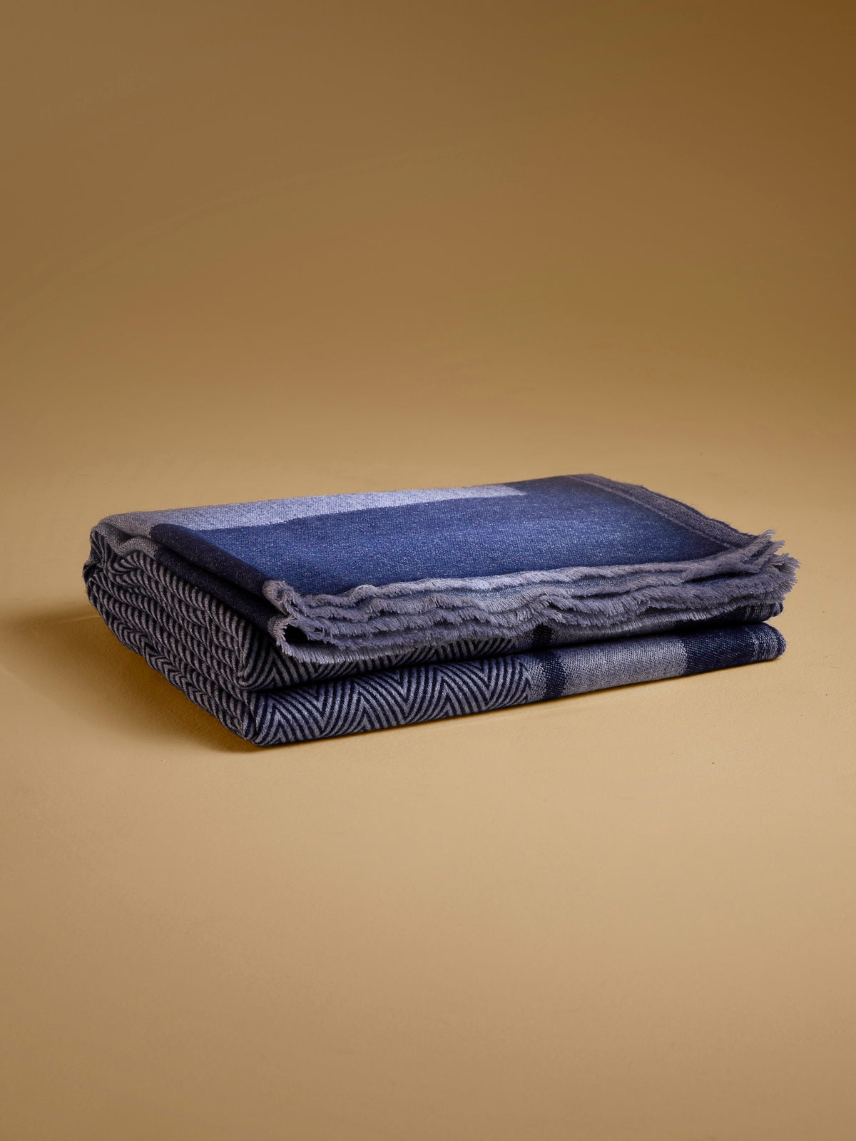 Woollen Throw Handloom- Blue
