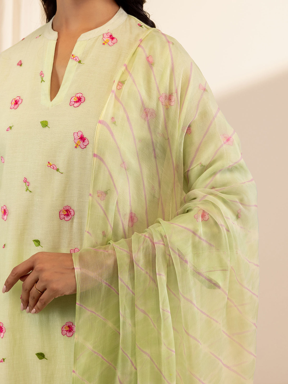 Alice In Wonderland Green Chiffon Dupatta