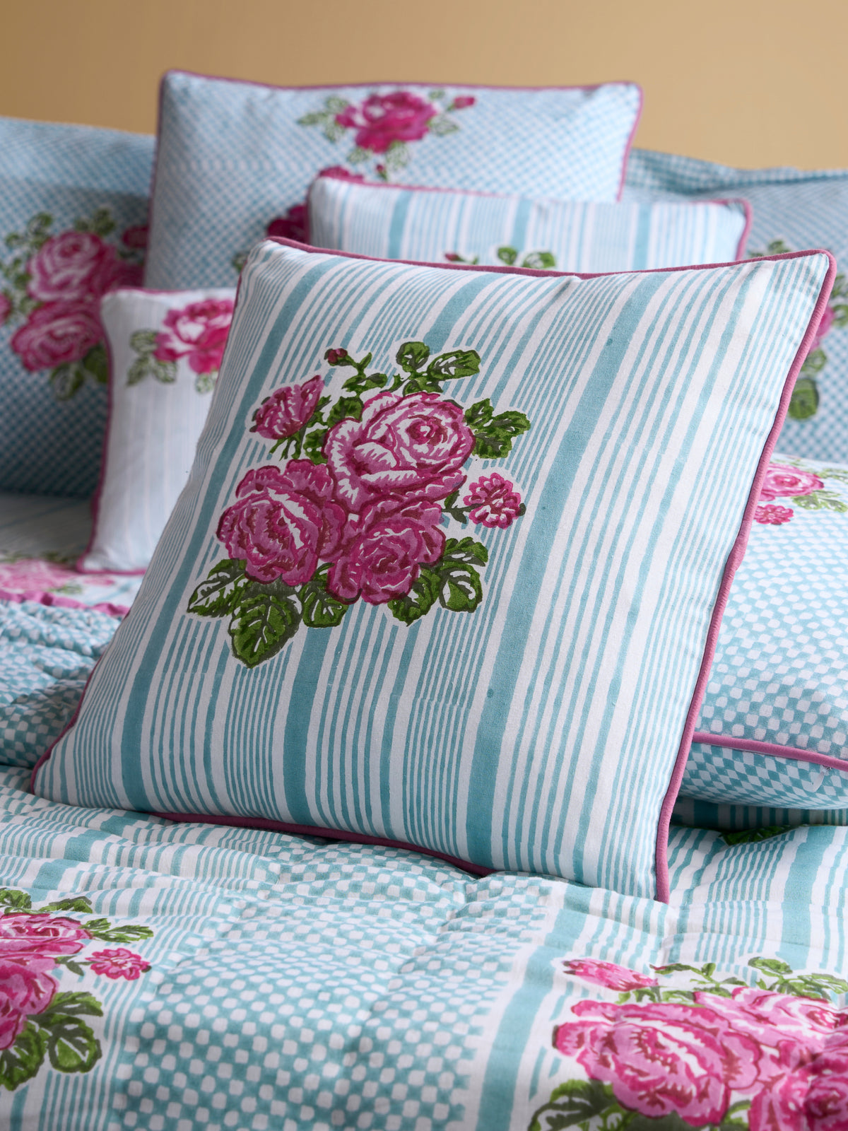 Cottage Rose 16" x 16" Cushion Cover