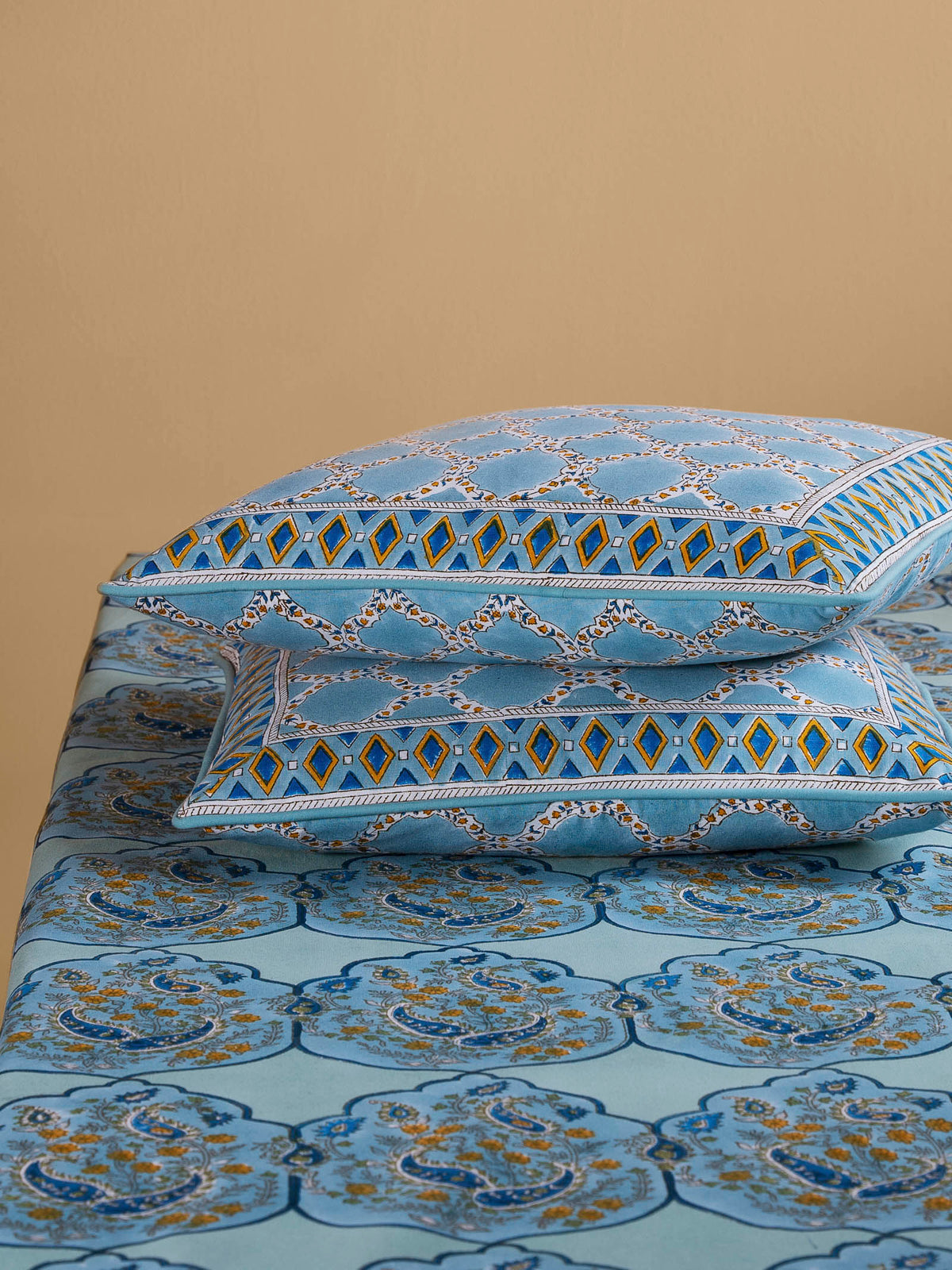 Chandra Mahal 16 " x 16" Cushion Cover