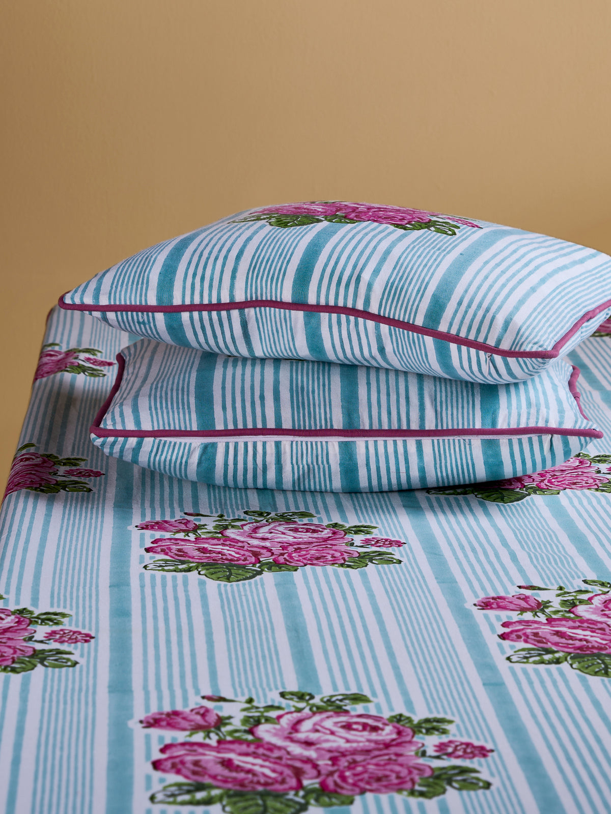 Cottage Rose 16" x 16" Cushion Cover