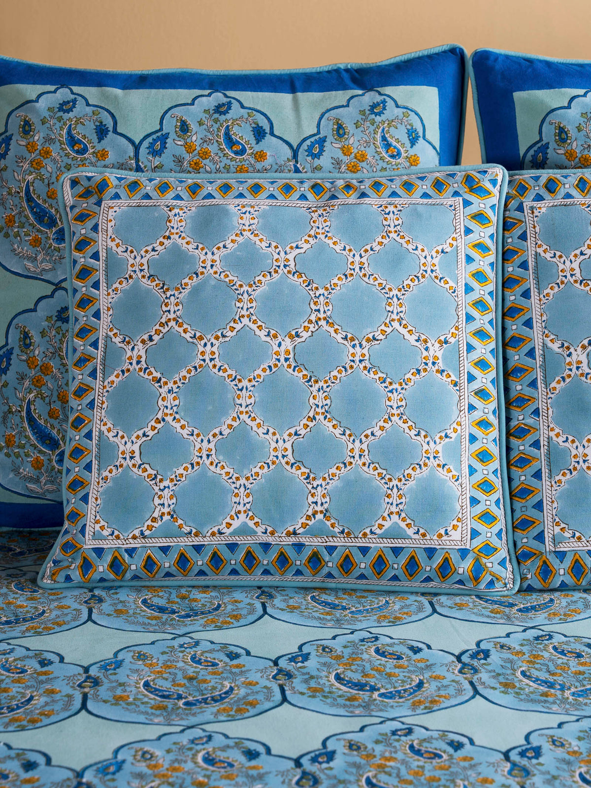 Chandra Mahal 16 " x 16" Cushion Cover
