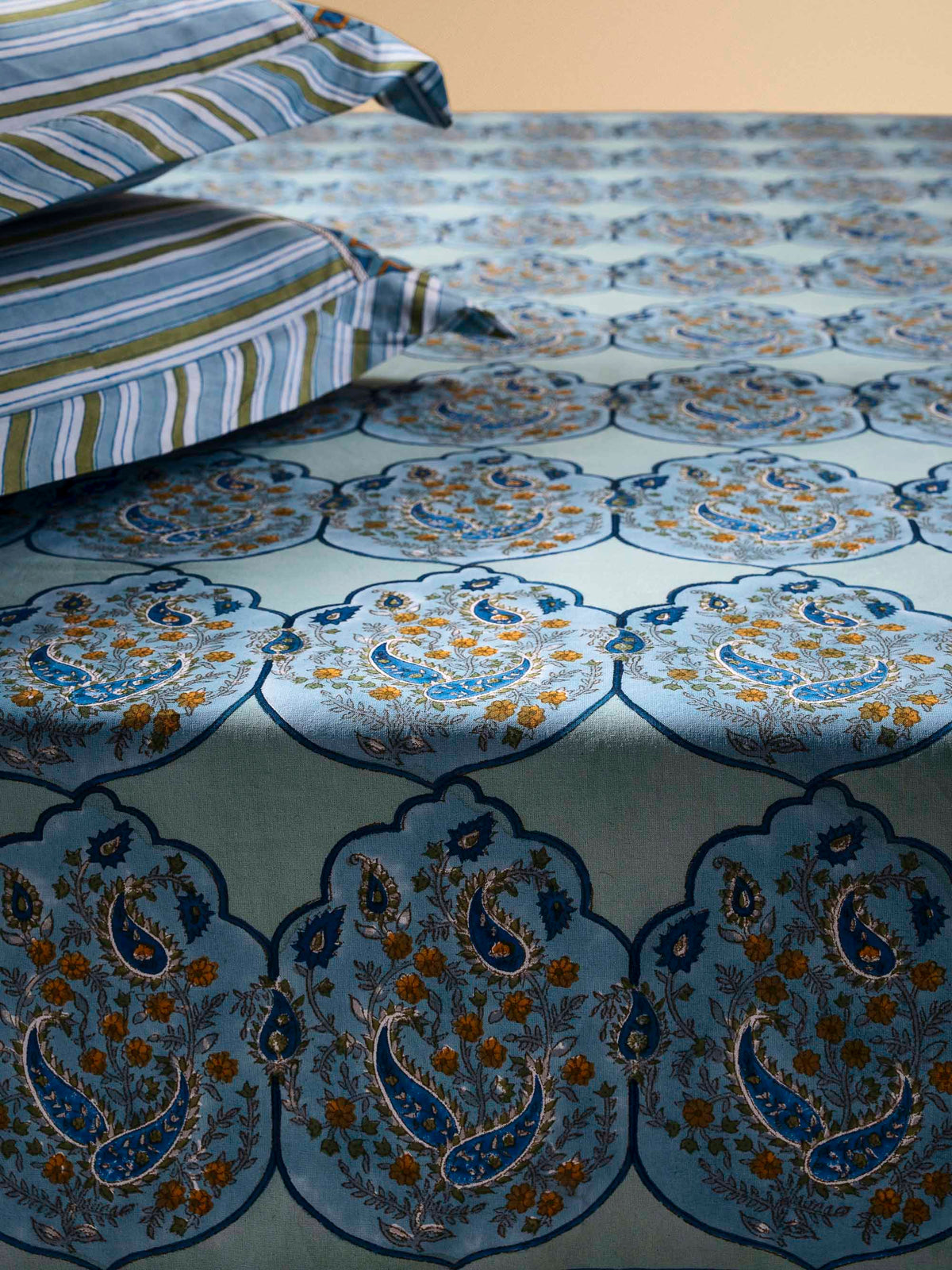 Chandra Mahal Bed Cover