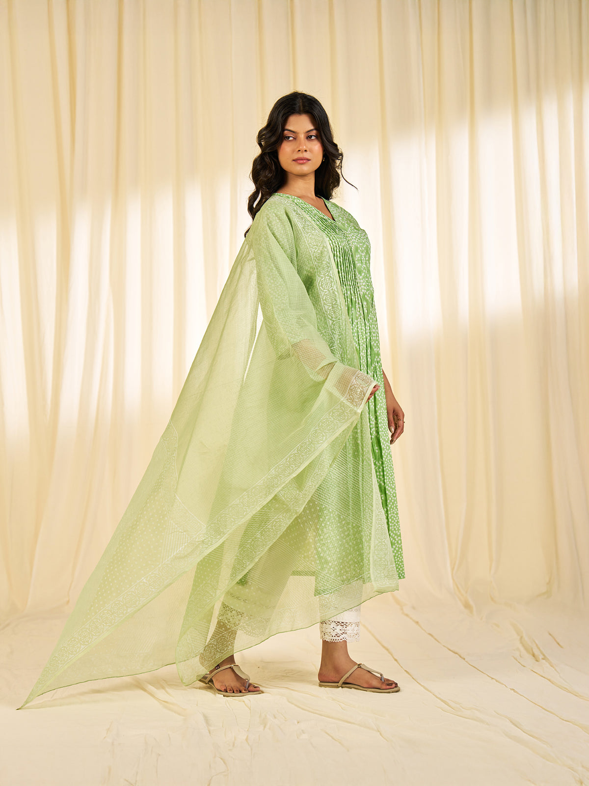 Block Bandhej Green Kota Dupatta