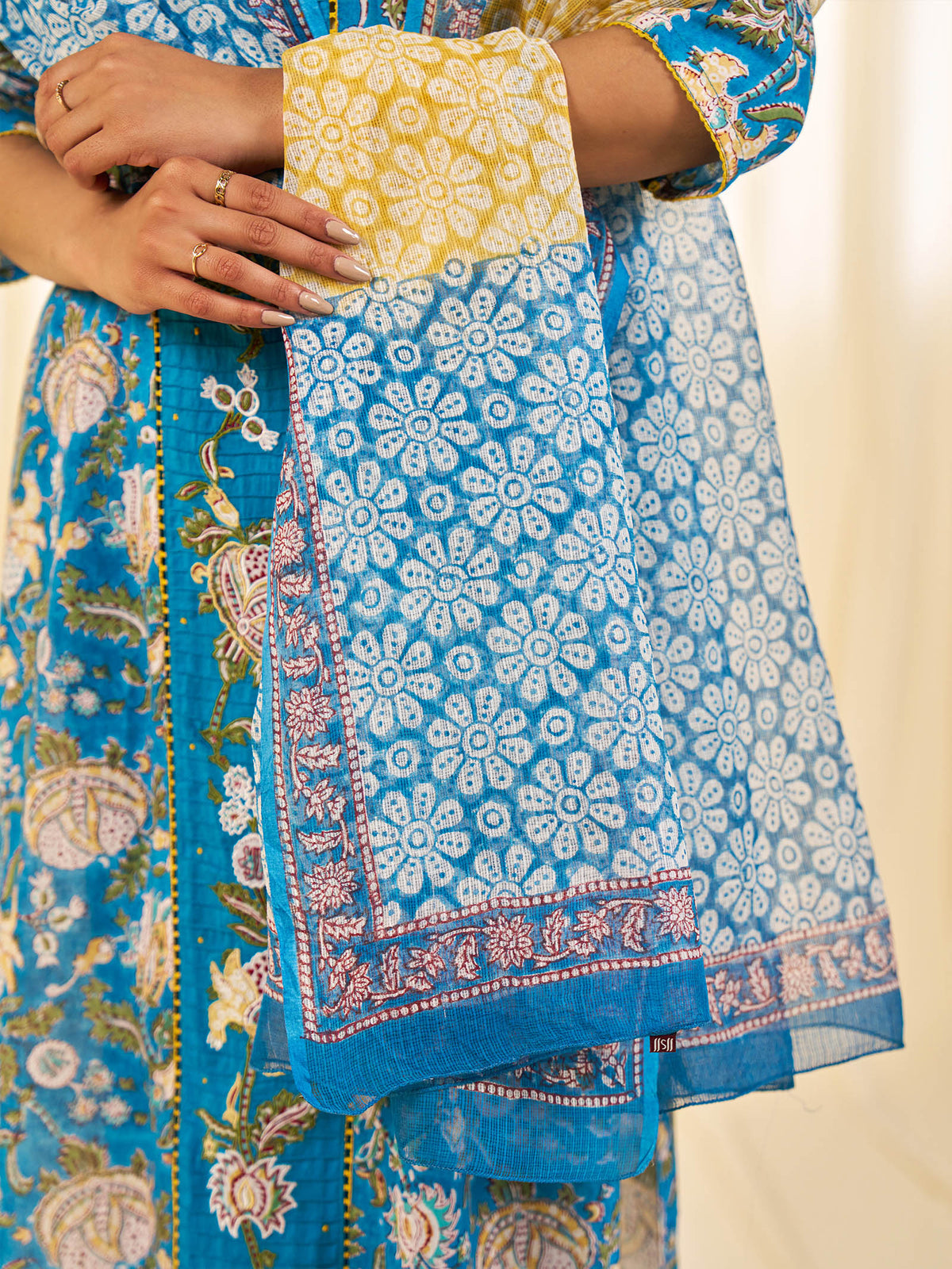 Chalchitra Kota Dupatta