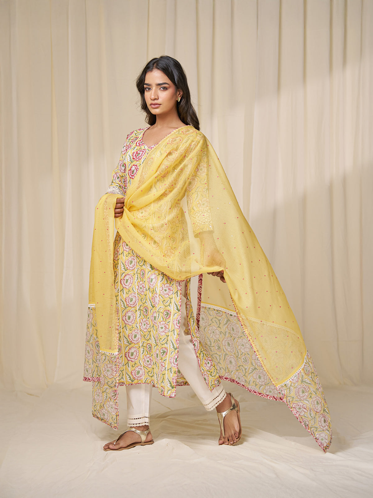 Dhoop Kota Dupatta