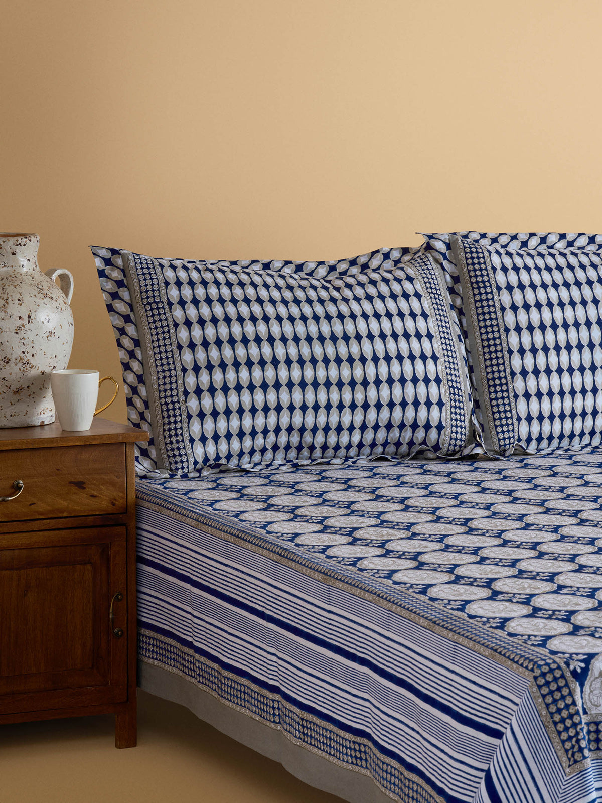 Fateh Sagar Bed Cover