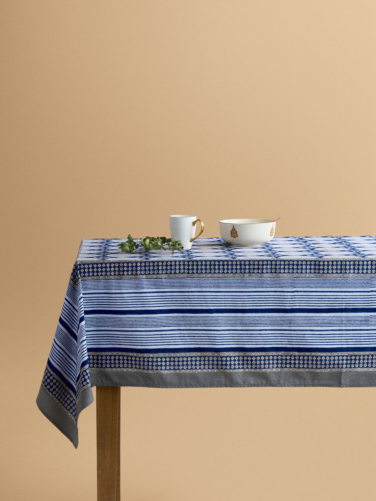 Fateh Sagar Table Cover