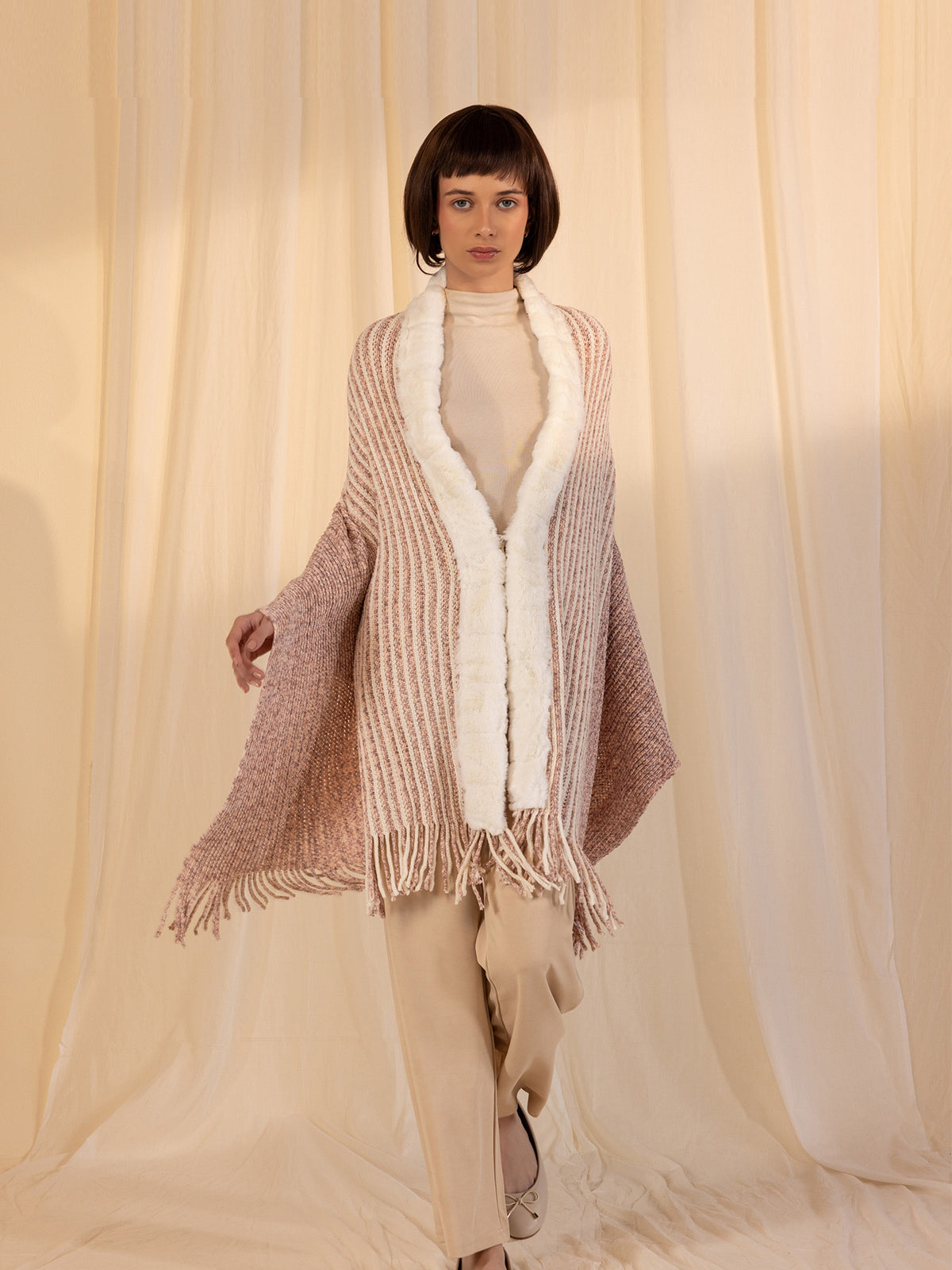 Woollen Fur Cape - Quartz