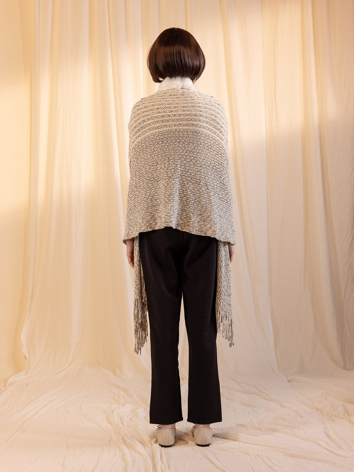 Woollen Fur Cape - Pearls