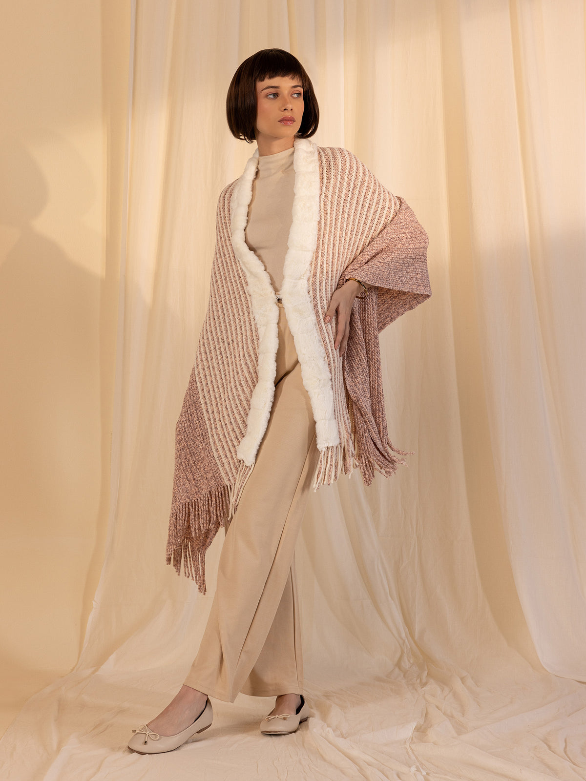 Woollen Fur Cape - Quartz